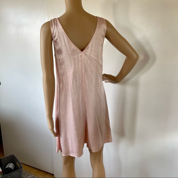 Cute Satin feel Romper NWT - Picture 9 of 9